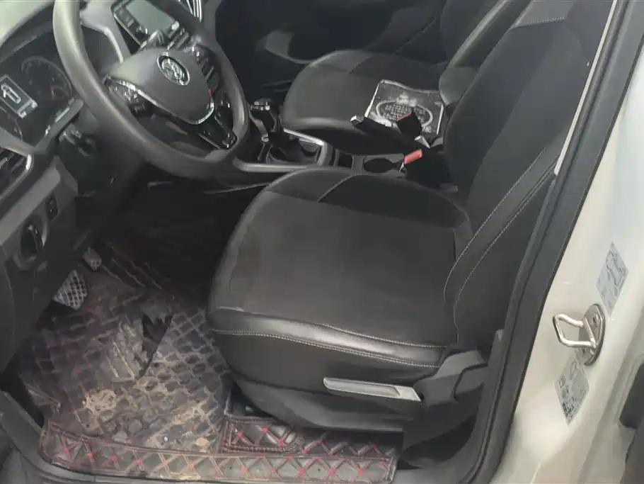 Volkswagen T-Cross 2019 280TSI DSG Comfort Edition фото 9