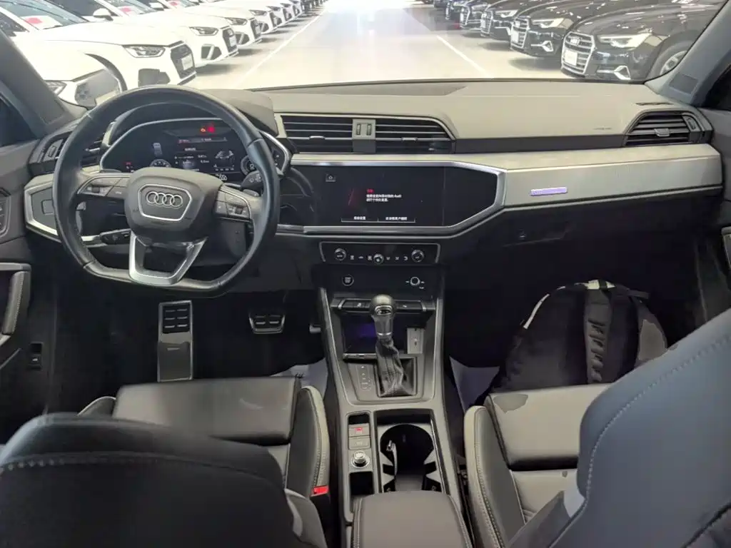 Фото 10 - Audi Q3