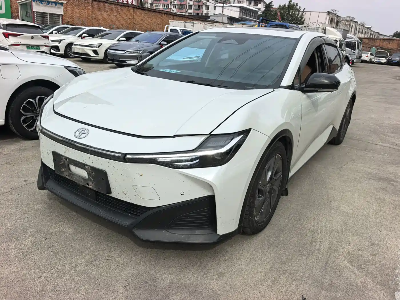 Toyota bZ3 2023 — пригон из Китая