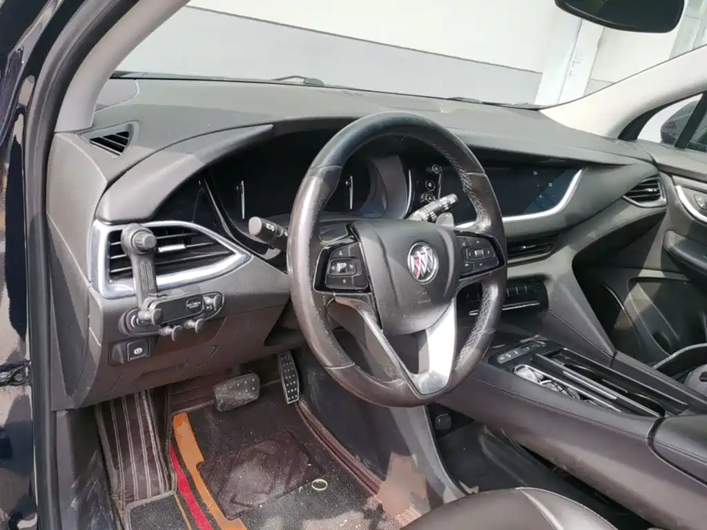 Фото 10 - Buick Enclave