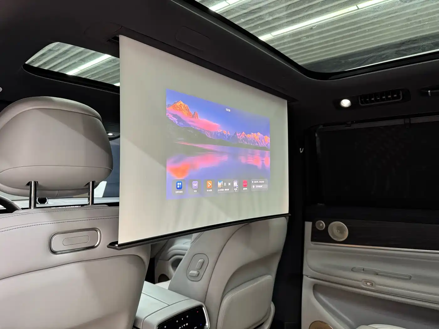 Aito M9 2024 2024 Extended Range Ultra 42kWh 6-Seater