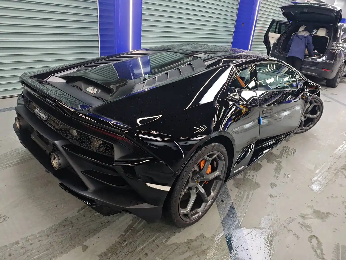 Lamborghini Huracán 2020 Huracán EVO RWD фото 2