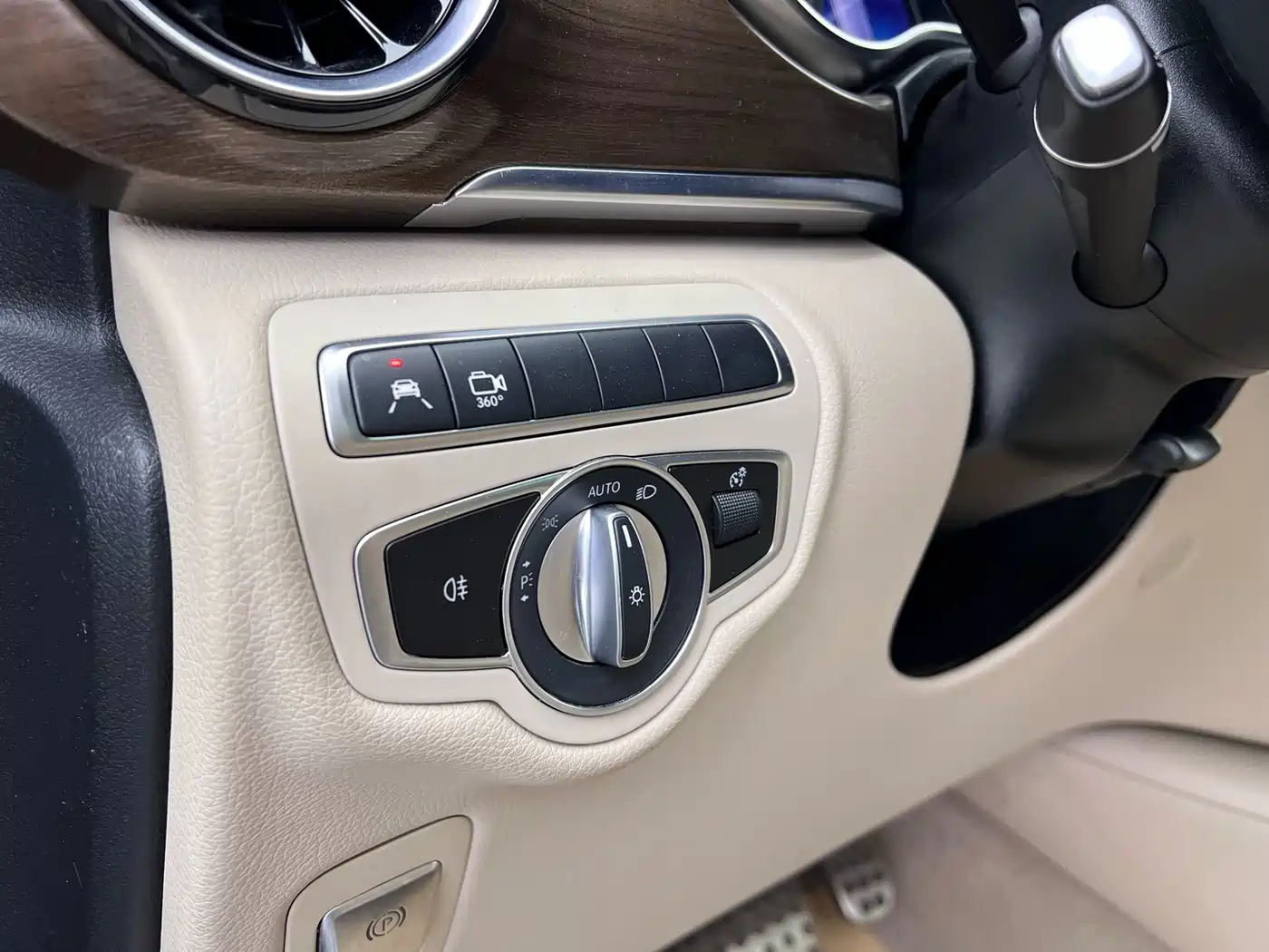 Mercedes-Benz V-Class 2021 V 260 L Long Wheelbase Luxury Edition фото 7