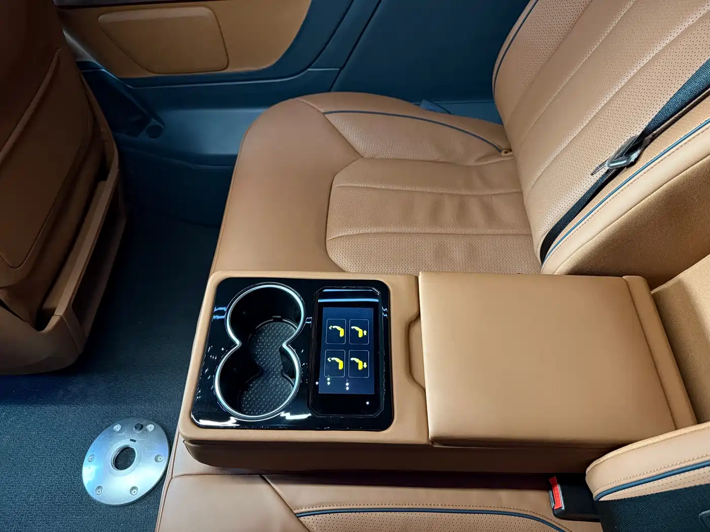 Mercedes-Benz V-Class 2022 V 260 L Long Wheelbase Luxury Edition фото 24