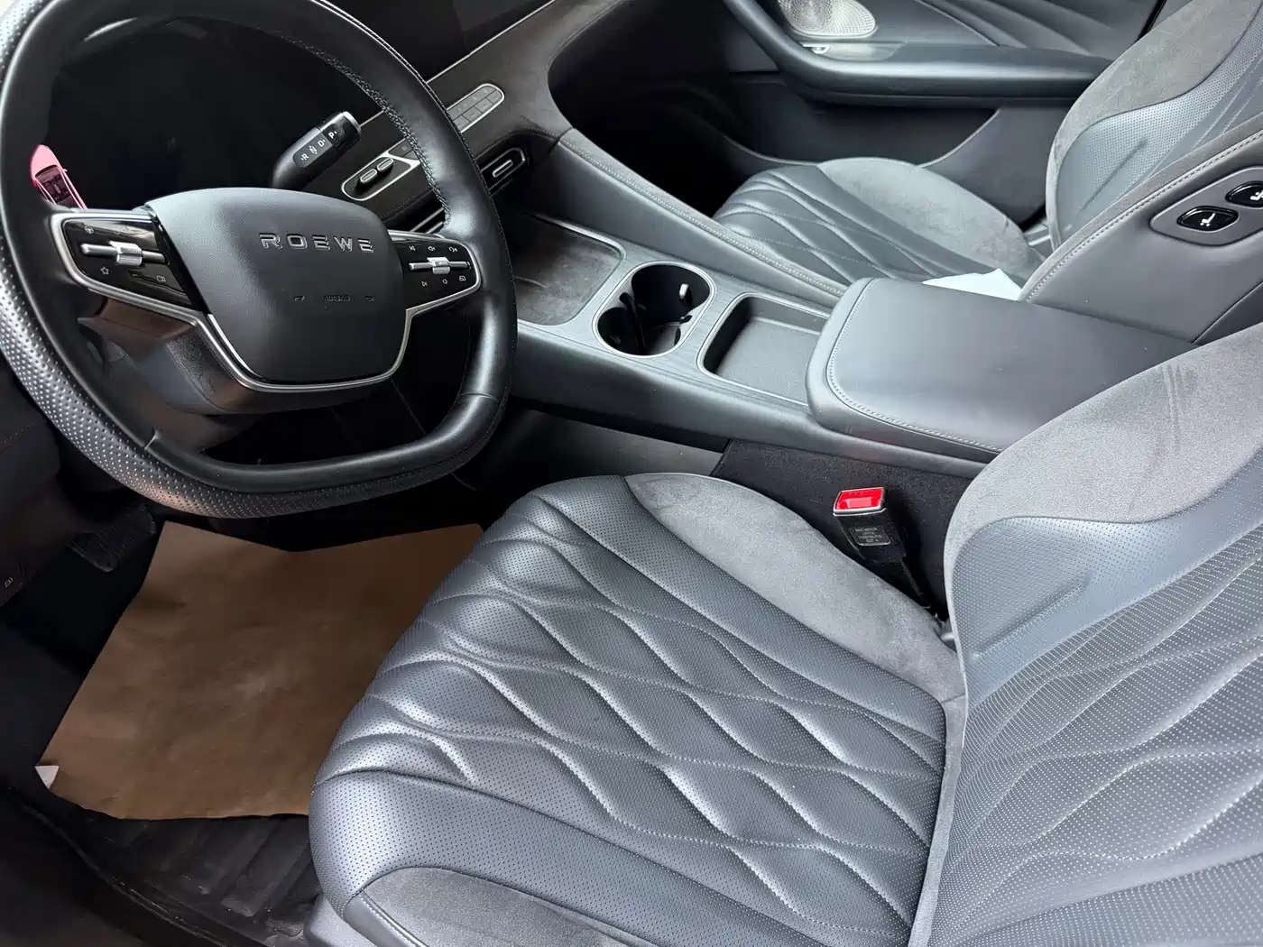 Фото 8 - Roewe D7