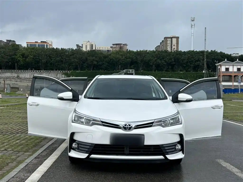 Toyota Corolla 2017 Facelift 1.2T S-CVT GL-i фото 23