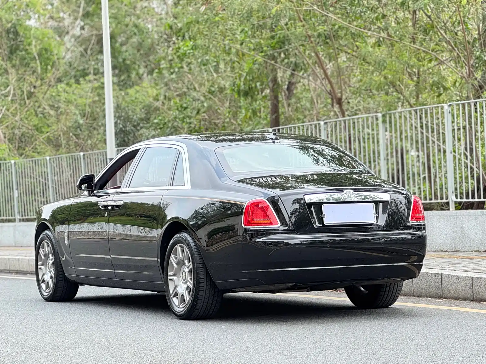 Фото 4 - Rolls-Royce Ghost