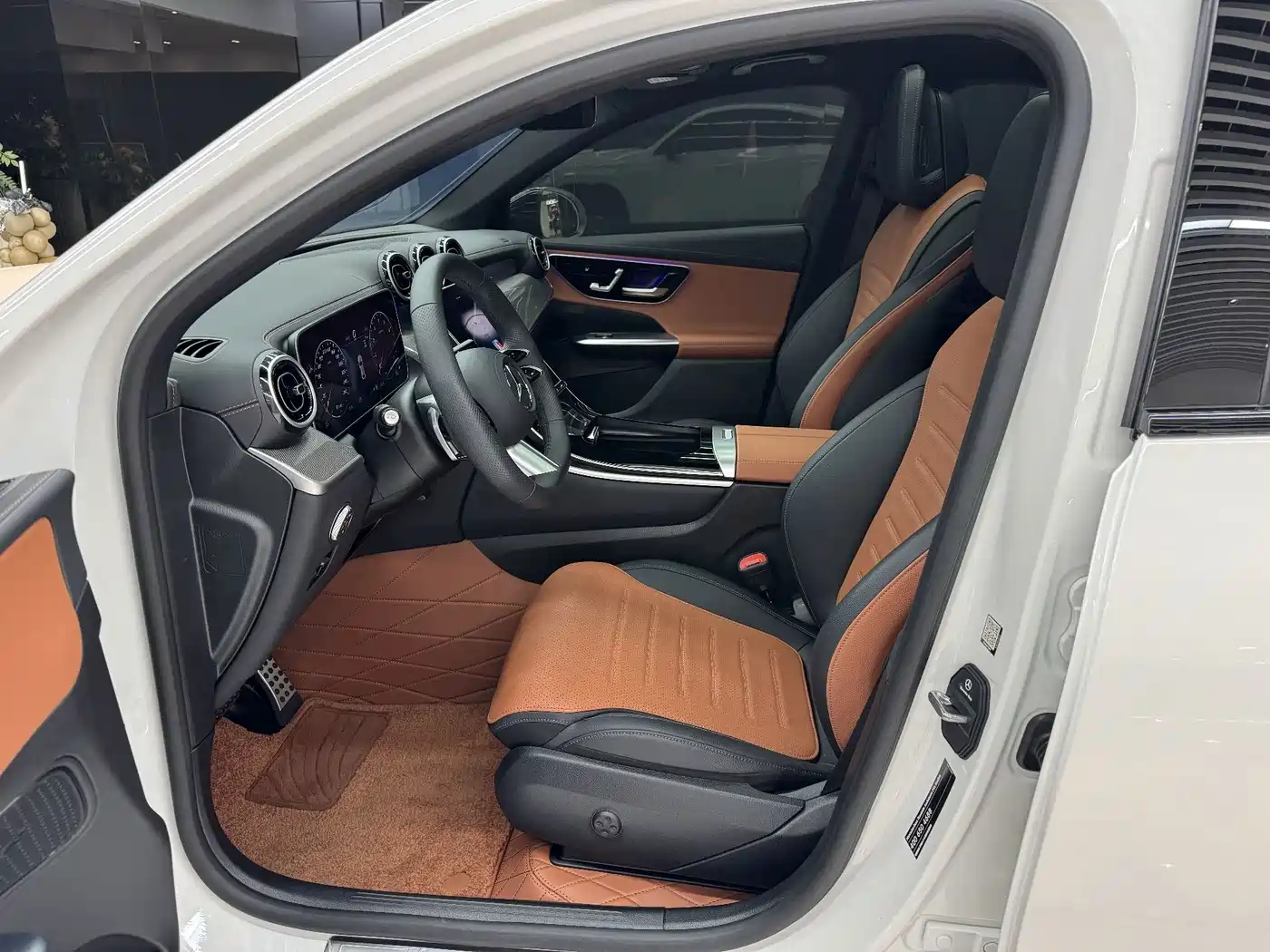 Mercedes-Benz GLC, миниатюра 12