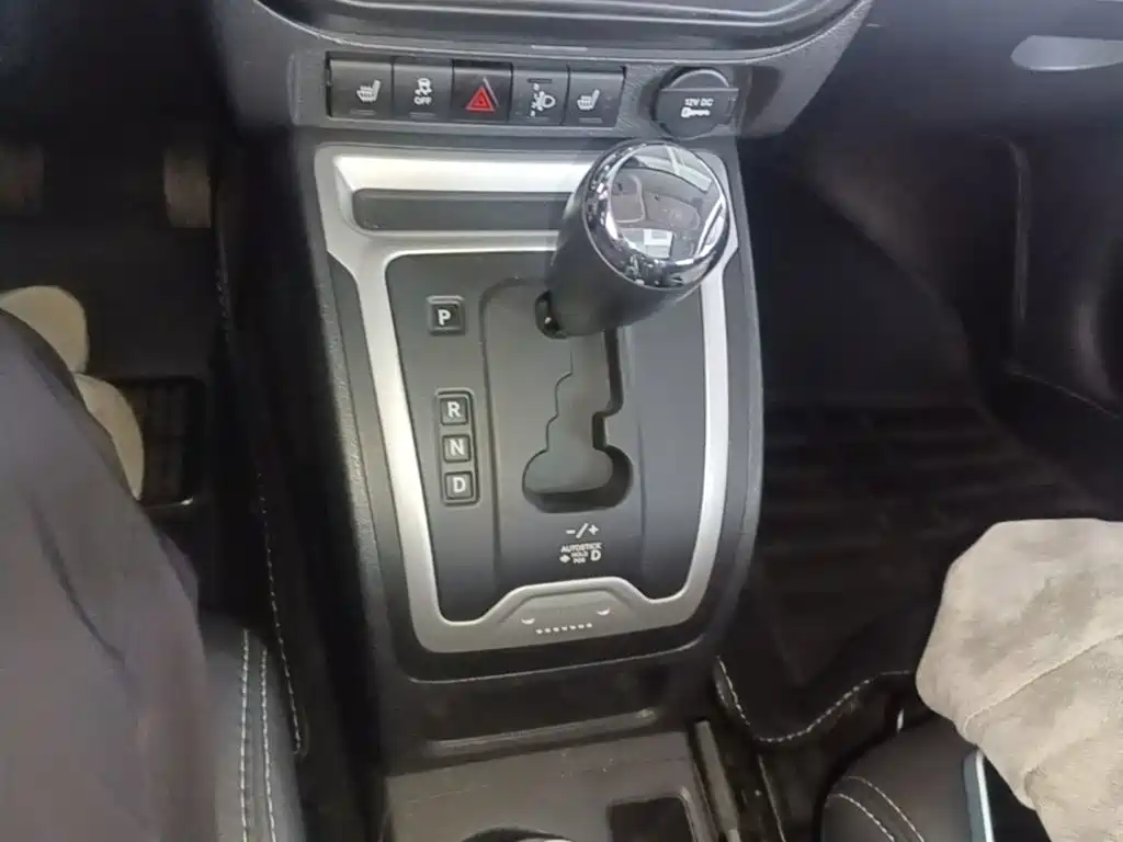 Фото 14 - Jeep Compass (Import)