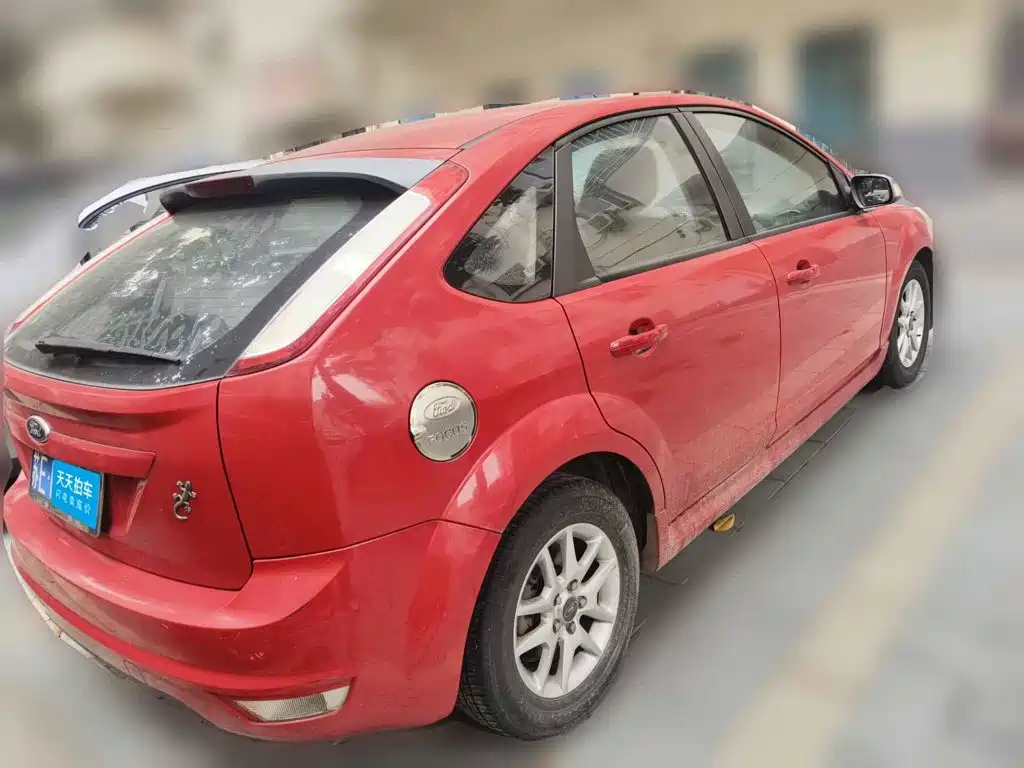 Photo 2 - Ford Focus