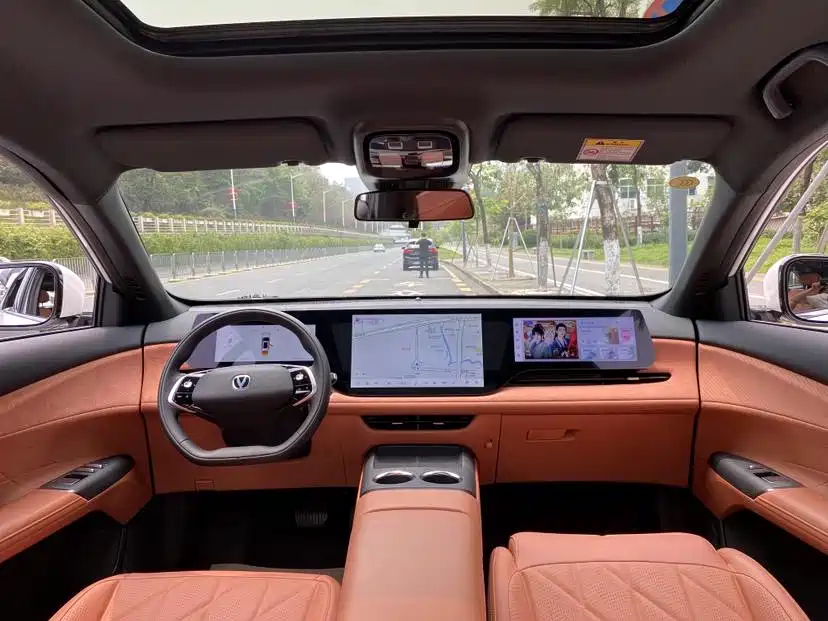 CHANG'AN CS75PLUS