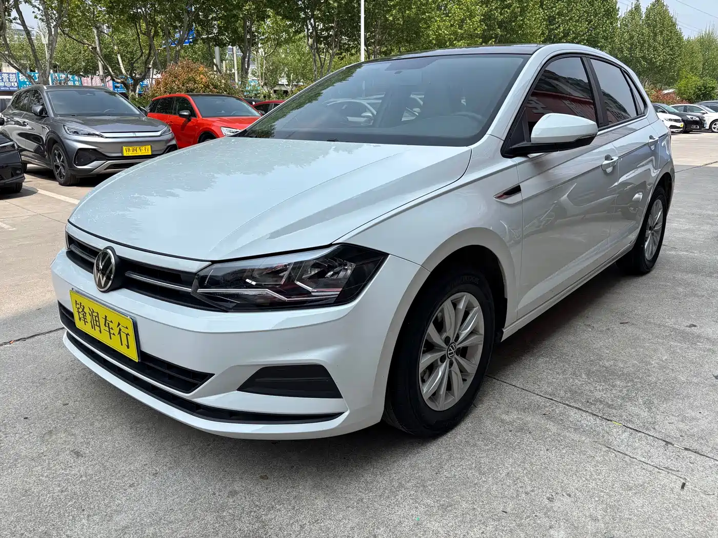 Volkswagen Polo 2021 Plus 1.5L Automatic Colorful Tech Edition
