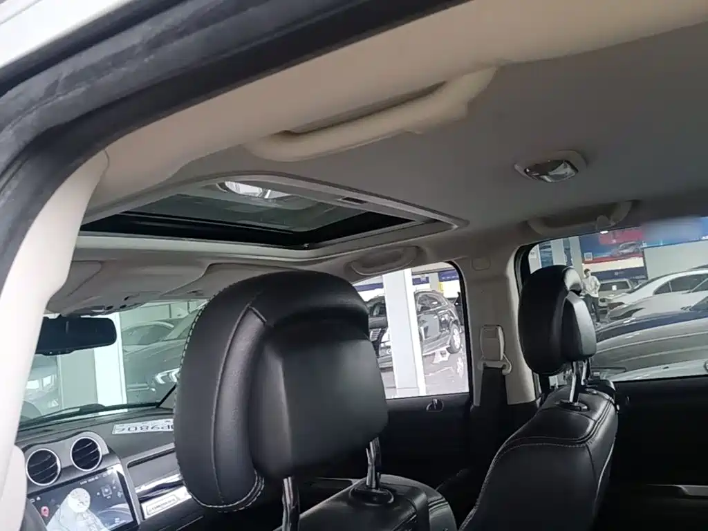 Jeep Compass (Import) 2016 2014 Facelift 2.0L 2WD Elite Edition