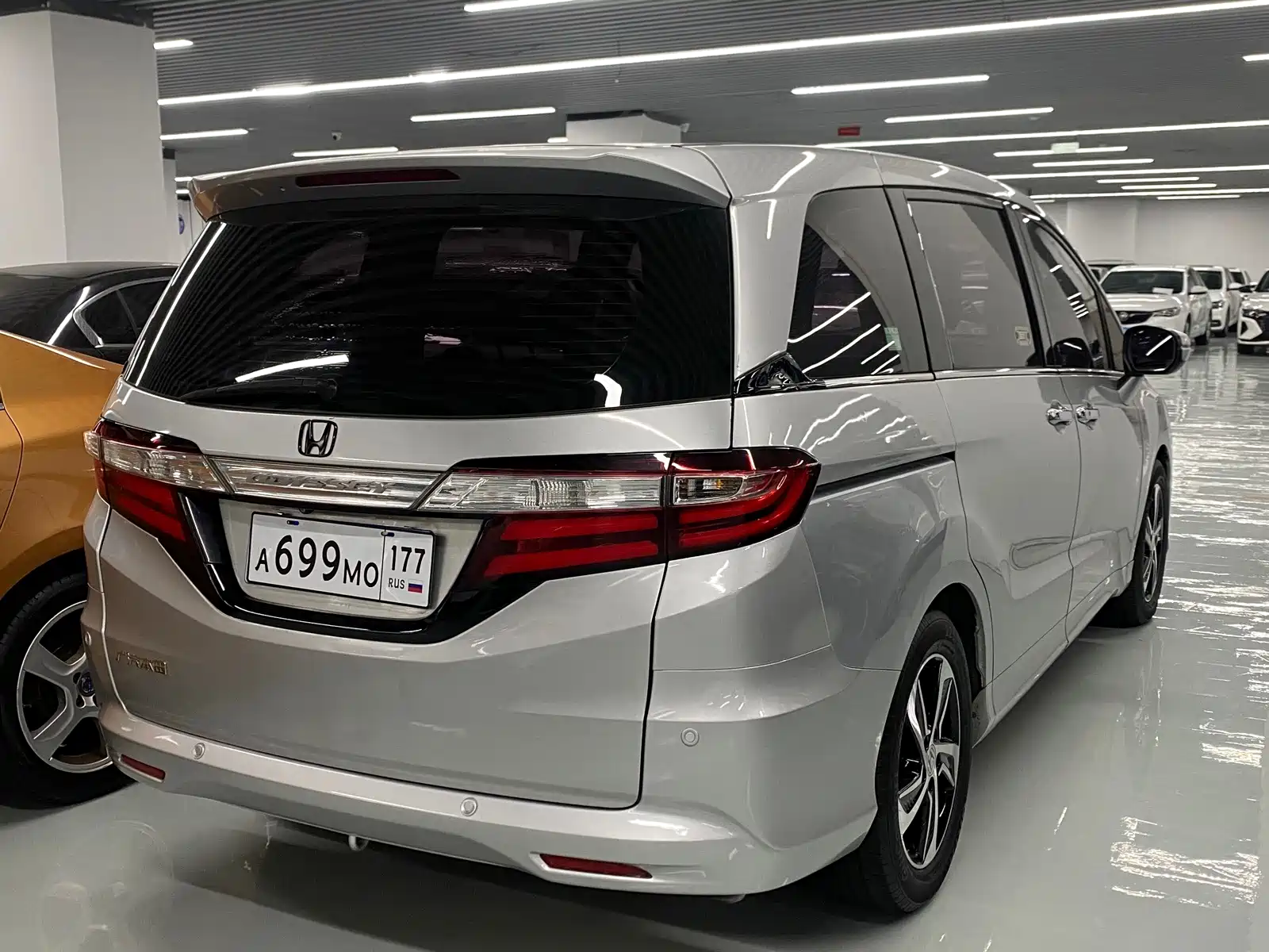 Photo 11 - Honda Odyssey