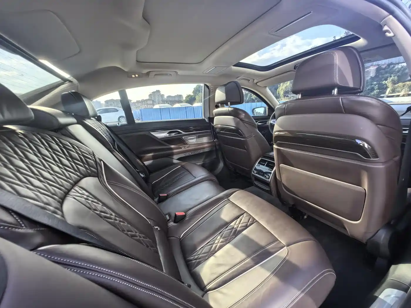 BMW 7 Series 2022 2021 Model 730Li Luxury Package