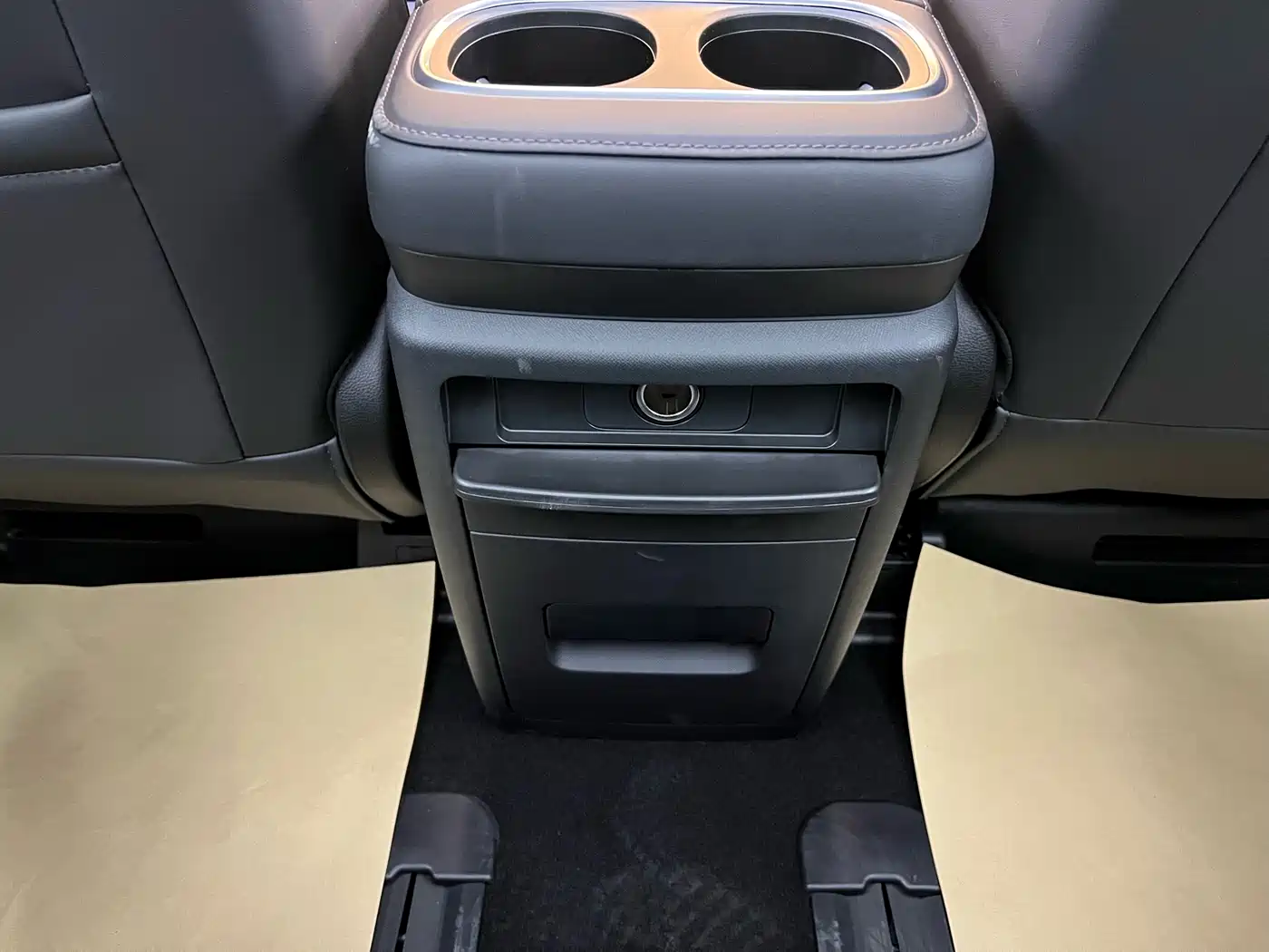 GAC Trumpchi Trumpchi M8 2024 Master Series 400T Premium Edition фото 29