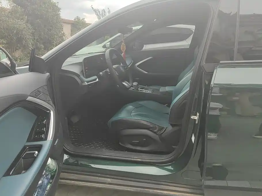 MG MG7 2025 2025 1.5T 300 DCT Elegance Edition
