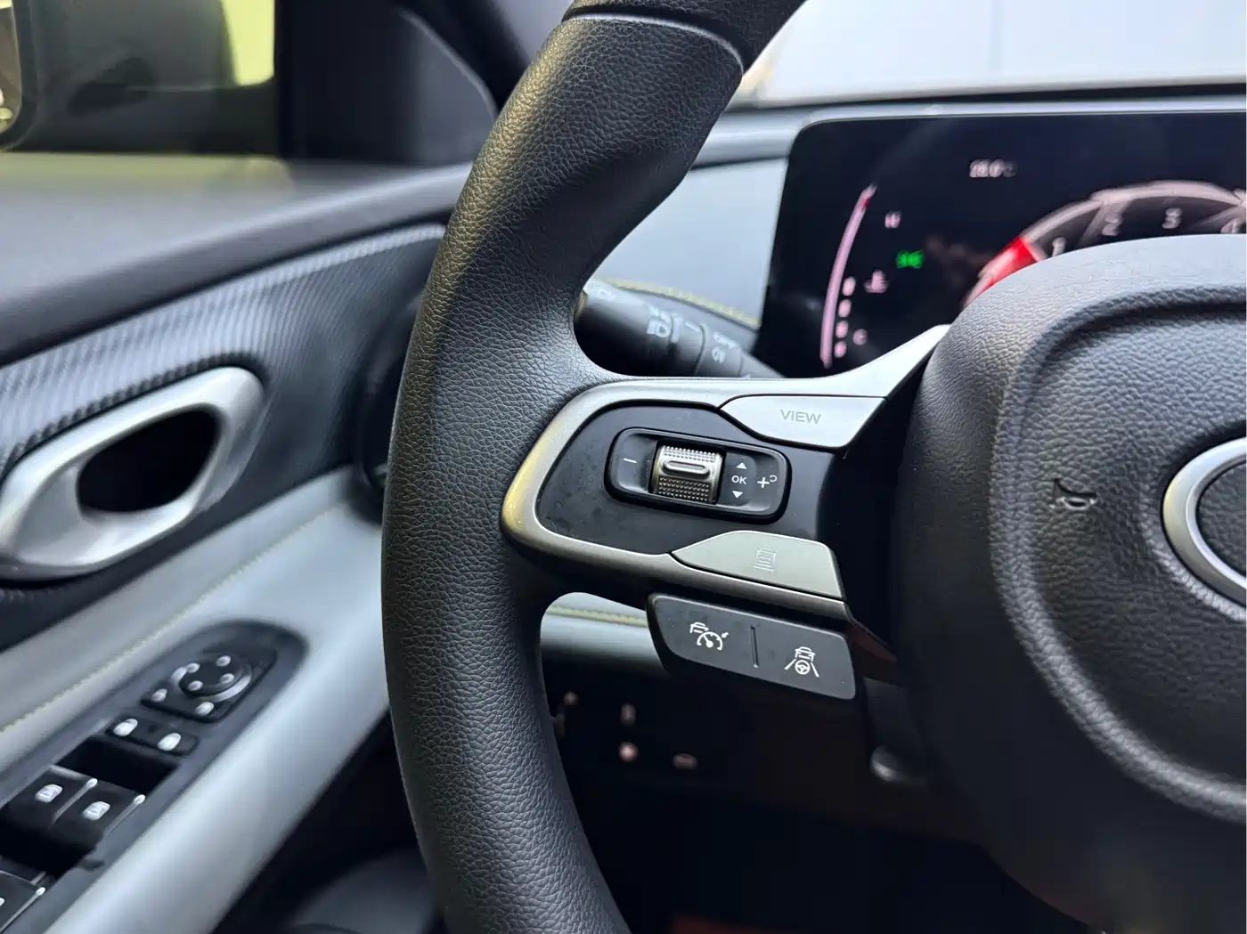 GAC Trumpchi Trumpchi Emkoo 2021 270T DCT J11 Edition фото 18