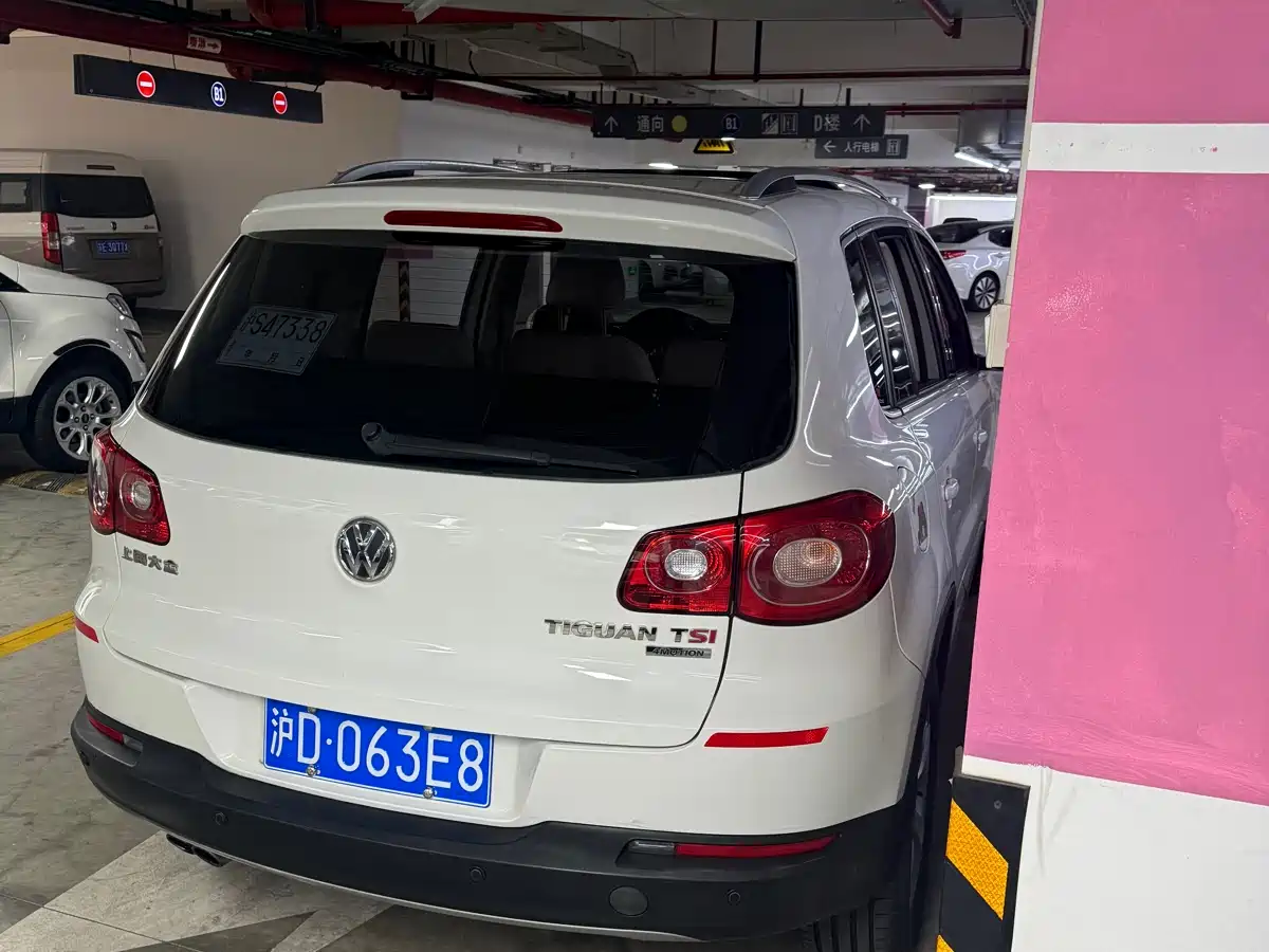 Volkswagen Tiguan 2012 1.8TSI Automatic 4WD Trend Edition фото 17