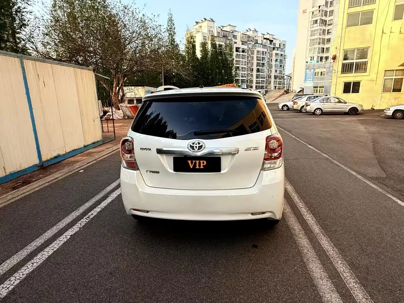 Toyota E'Z 2014 Xingyao 180E CVT Elite фото 4