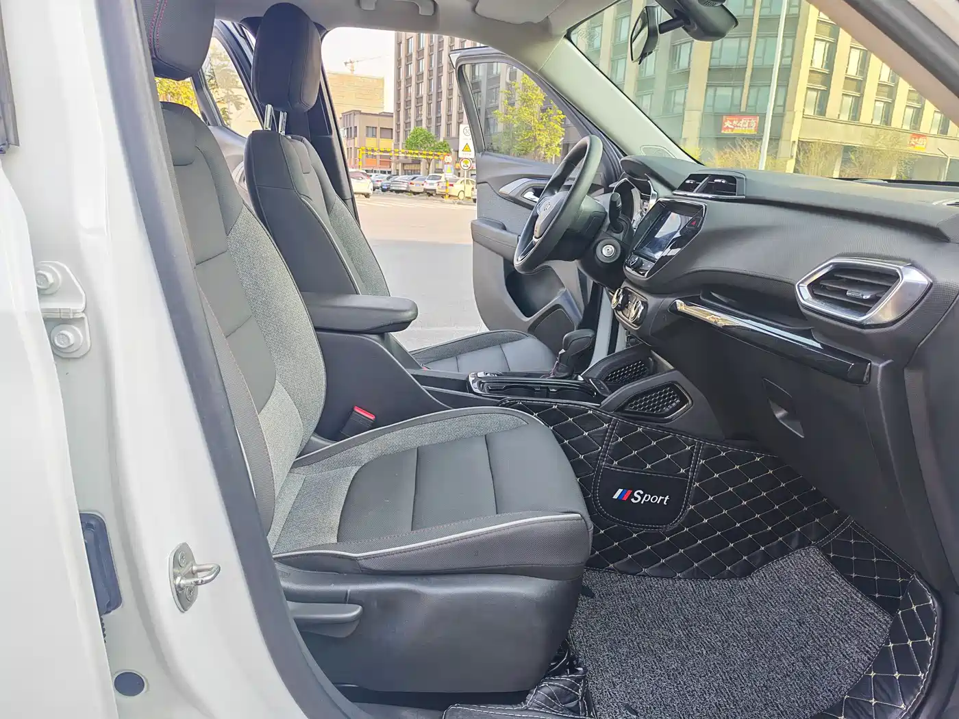 Chevrolet Trailblazer 2019 435T Redline CVT FWD Sport Edition (China VI) фото 8