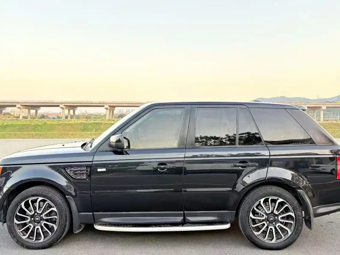 Land Rover Range Rover Sport 2011 5.0 NA V8 HSE фото 9