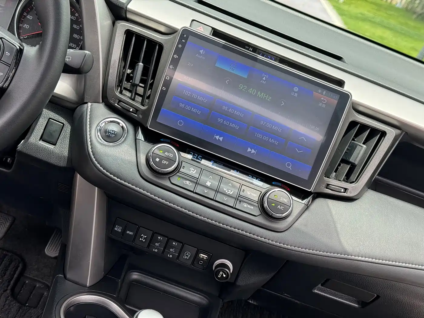 Toyota RAV4 Rongfang 2016 2.5L Automatic 4WD Elite фото 12