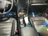 Фото 16 - Ford Edge