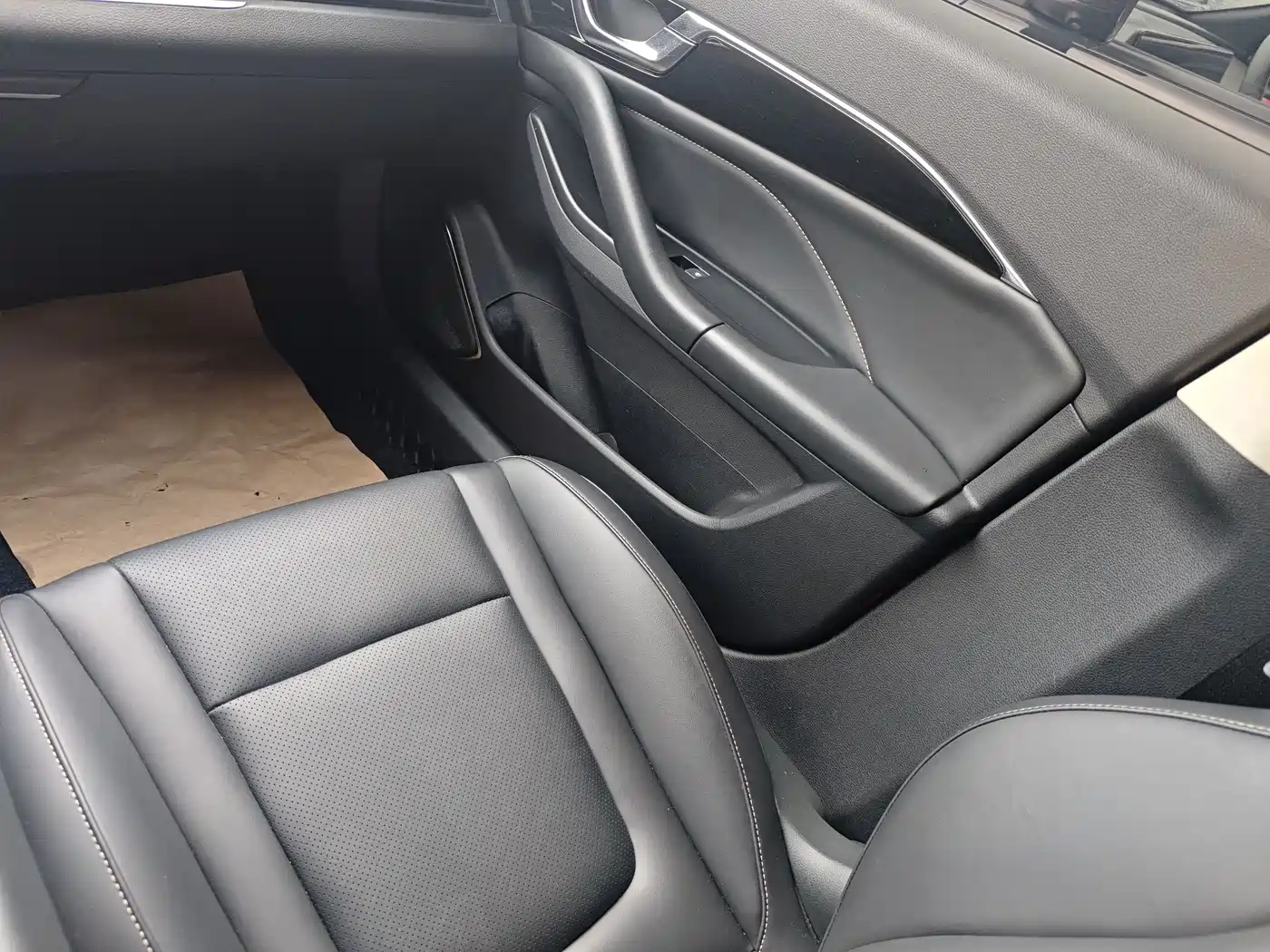 Photo 8 - Besturn B70
