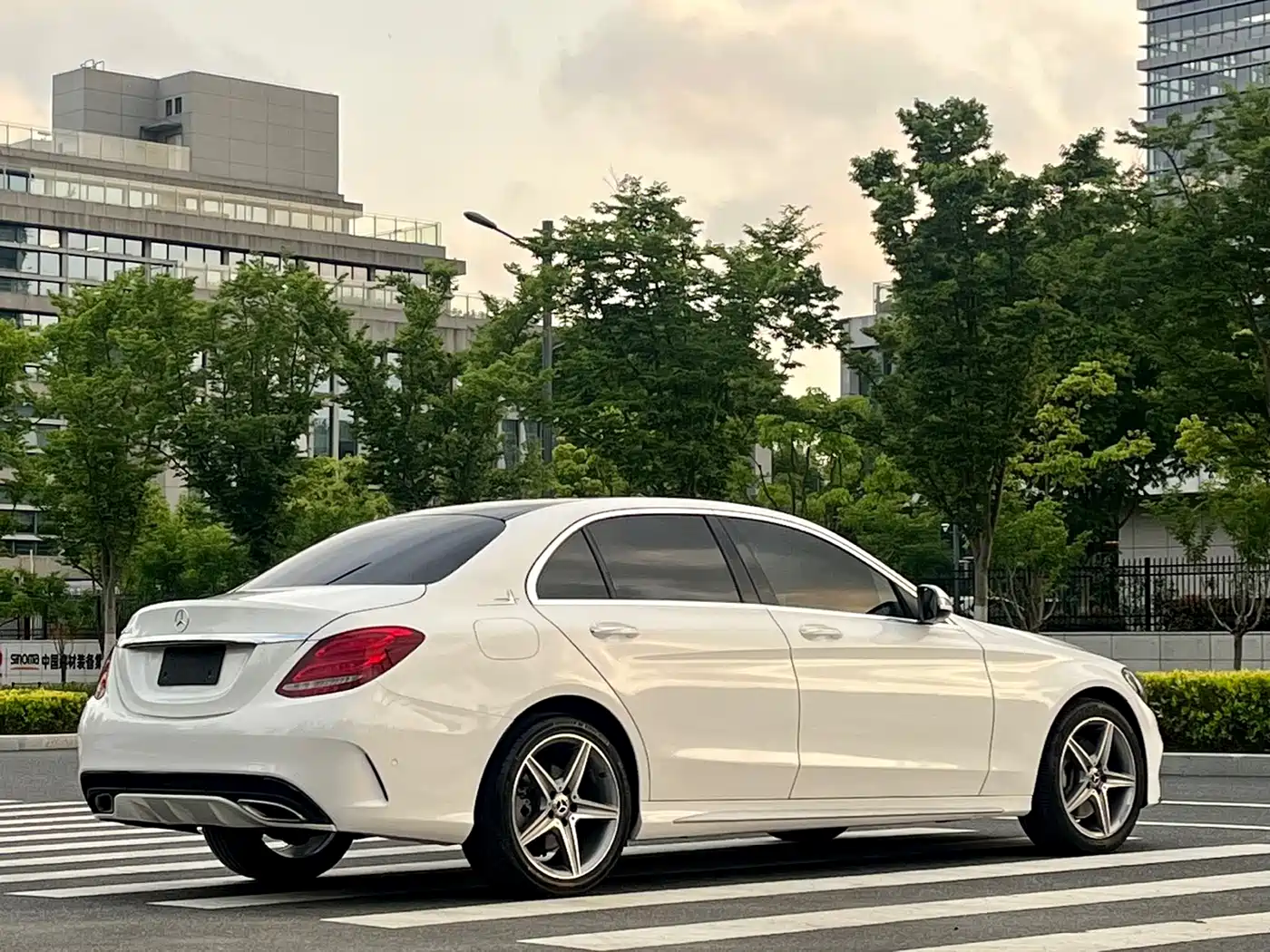 Mercedes-Benz C-Class 2018 C 200 L Sport Achievement Special Edition фото 9