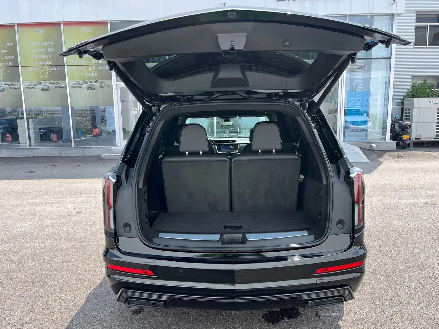 Cadillac XT6 2024 2025 2.0T 6-Seater AWD Executive Black Label Edition