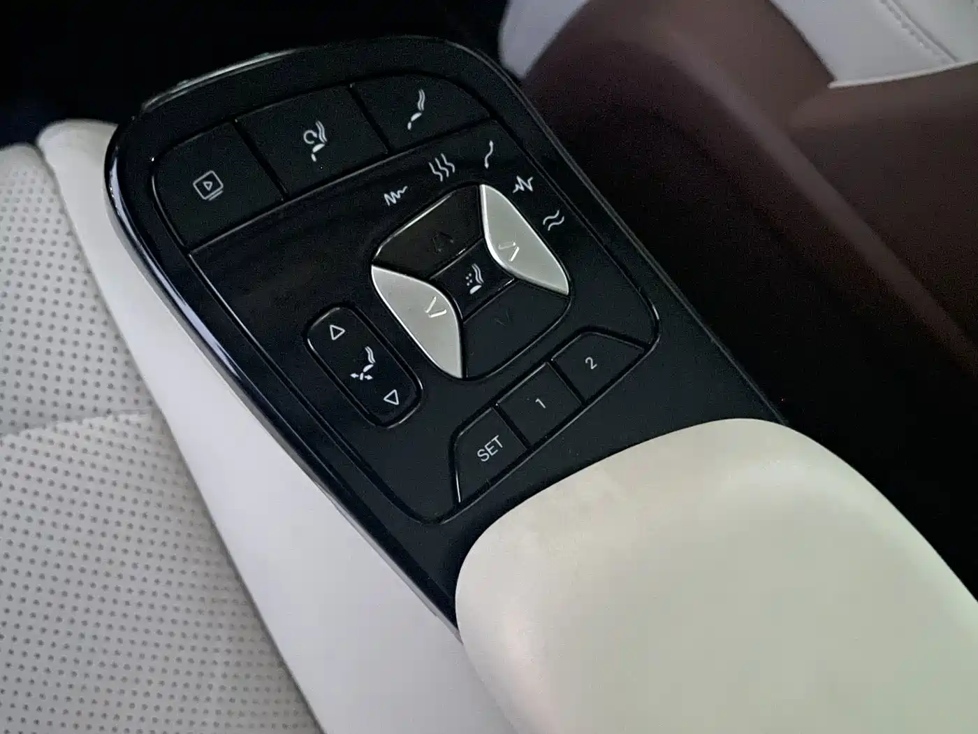 BYD Xia 2025 2025 DM-i 1.5T 180km Excellence