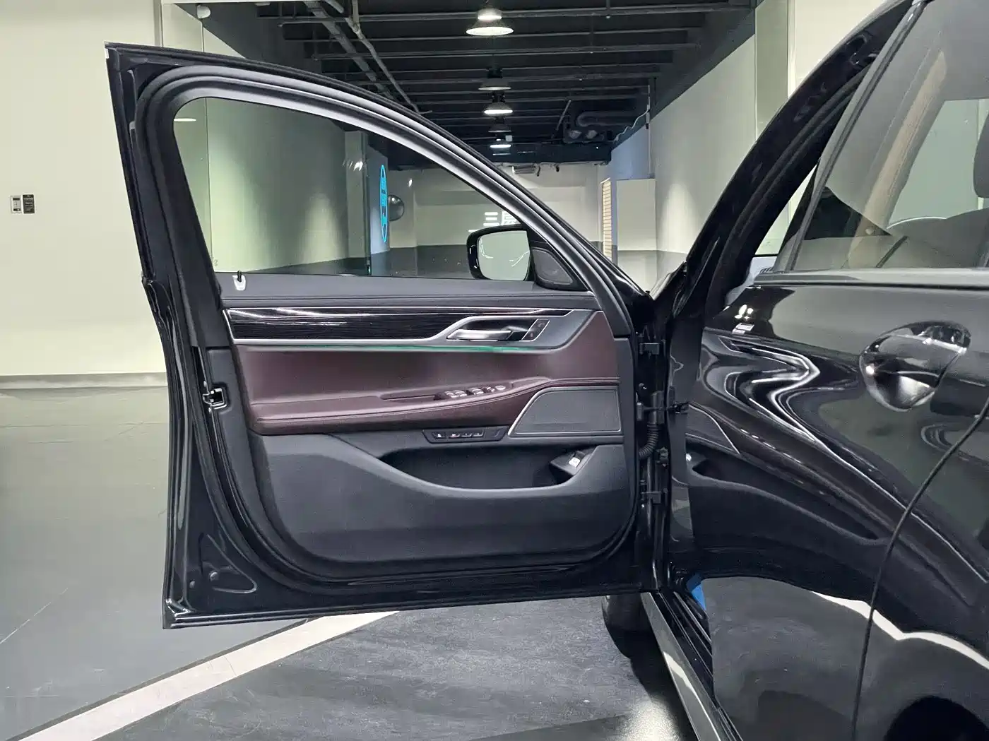 BMW 7 Series 2018 730Li Leading Type M Sport Package фото 7