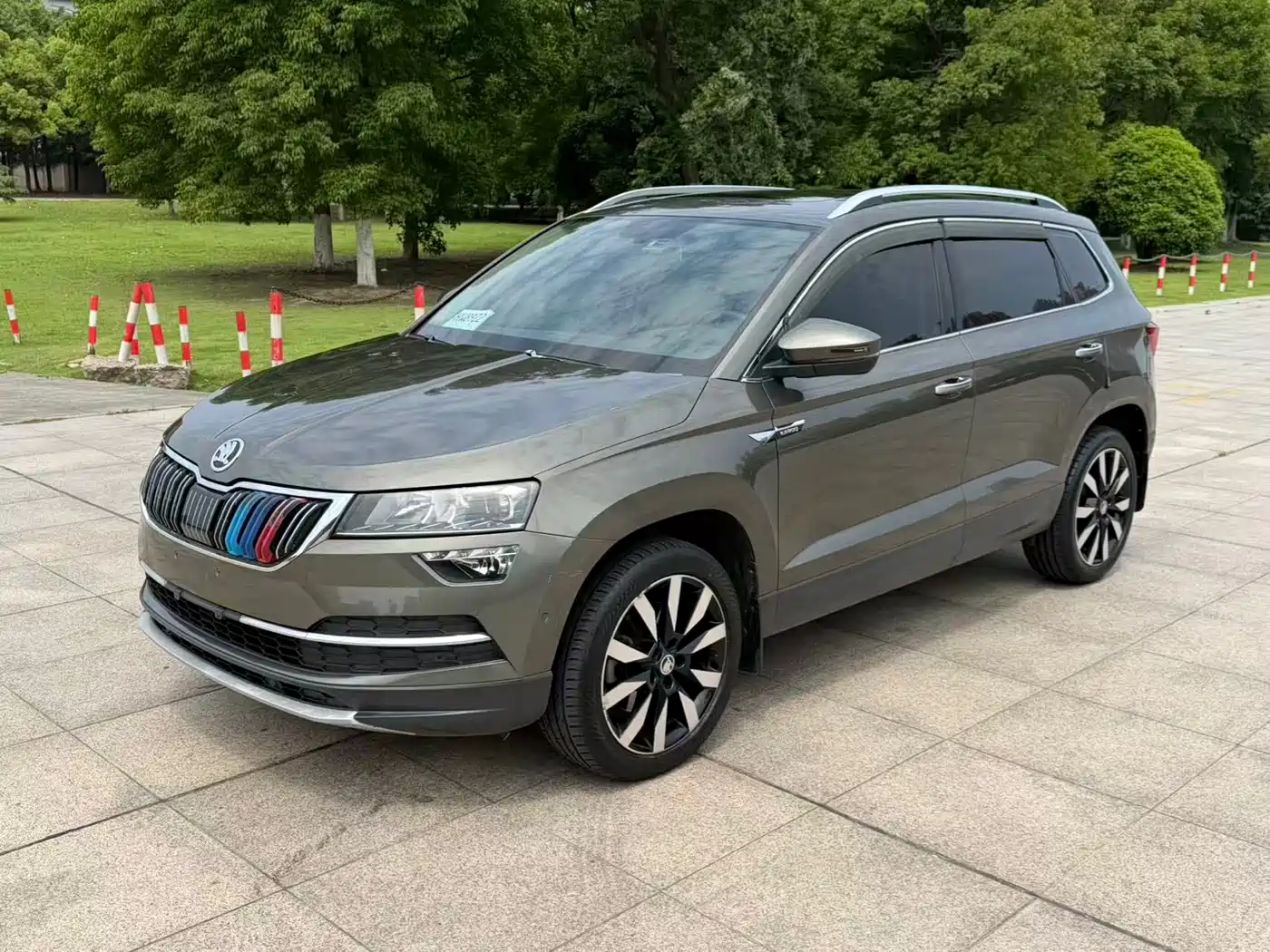 Škoda Karoq 2019 TSI280 Smart Drive Luxury Edition China V фото 3
