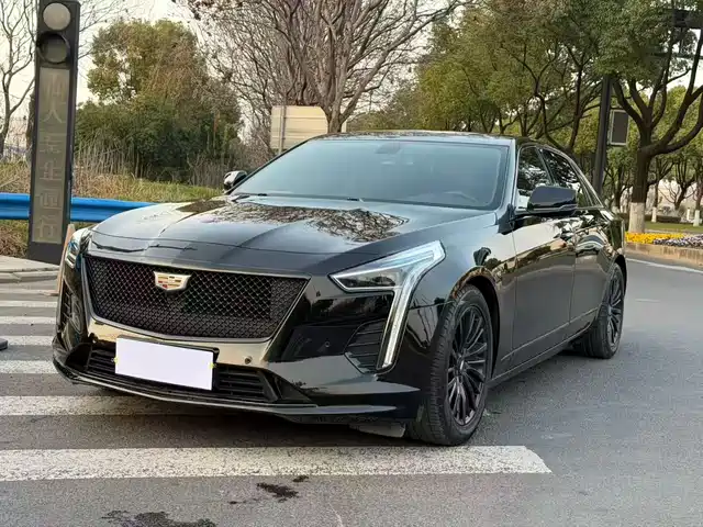 CADILLAC CT6