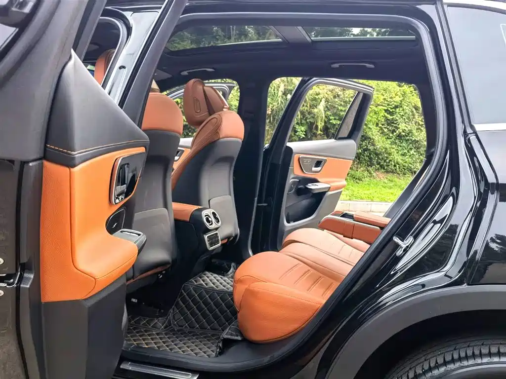 MERCEDES-BENZ GLC