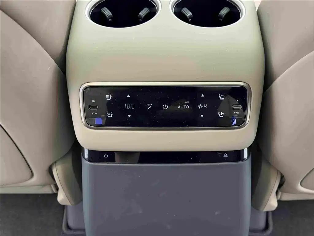 Li Auto MEGA 2025 2025 Ultra Smart Renewal Edition
