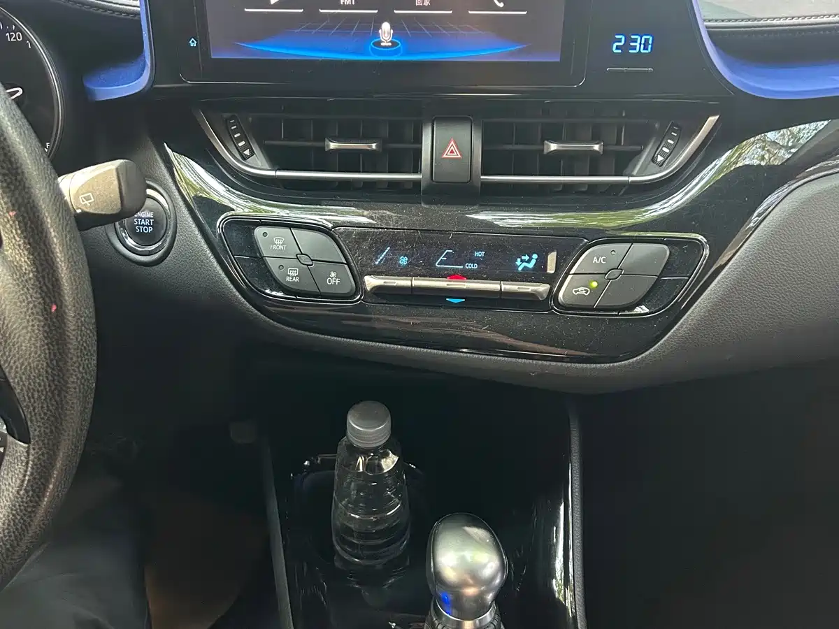 Toyota C-HR 2019 2018 2.0L Leading Edition China VI