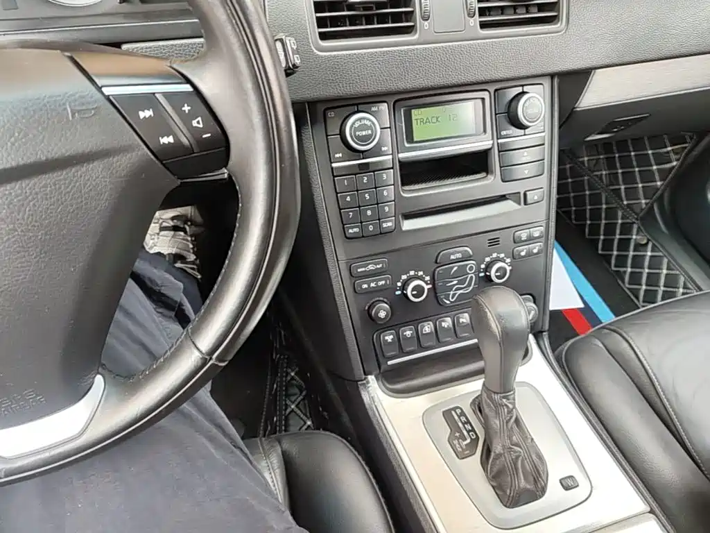 Volvo XC Classic 2015 2014 T5 Luxury Edition