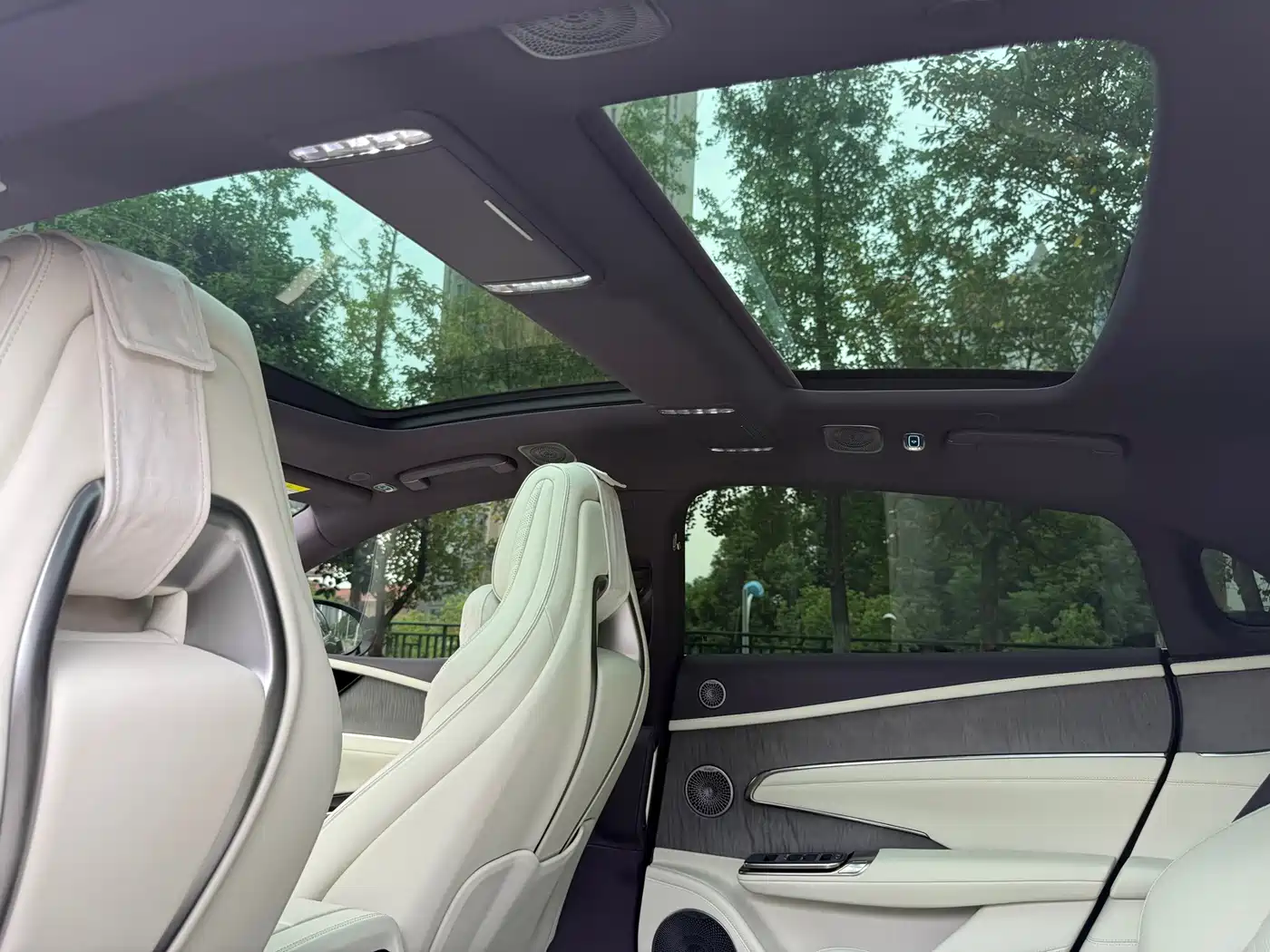 Yangwang U7 2026 2025 Model PHEV 5-Seat Luxury