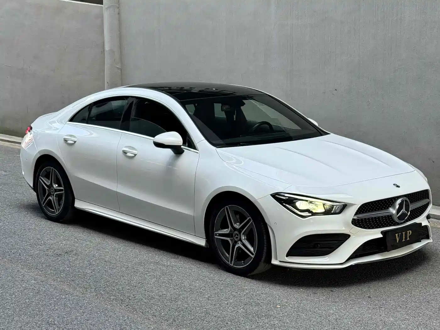Mercedes-Benz CLA (Import) 2020 CLA 200 фото 2