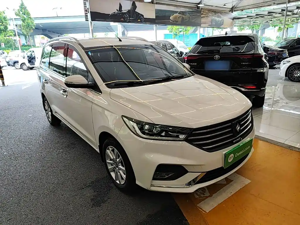 Baojun 360 2018 2019 1.5L Automatic Elite China VI