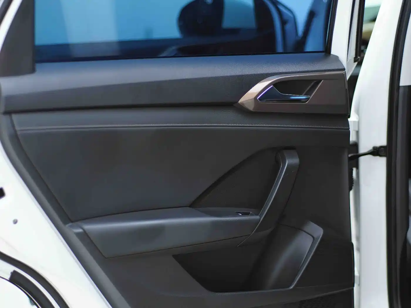 Volkswagen Tharu 2022 280TSI FWD Luxury Edition фото 26