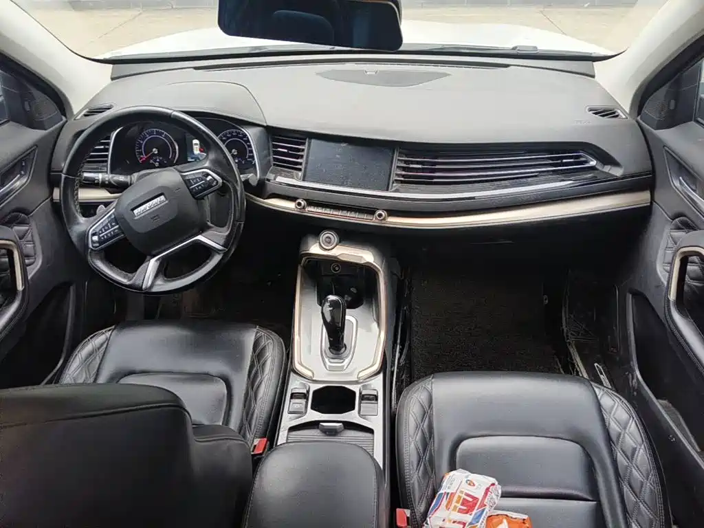 Photo 12 - Haval H6
