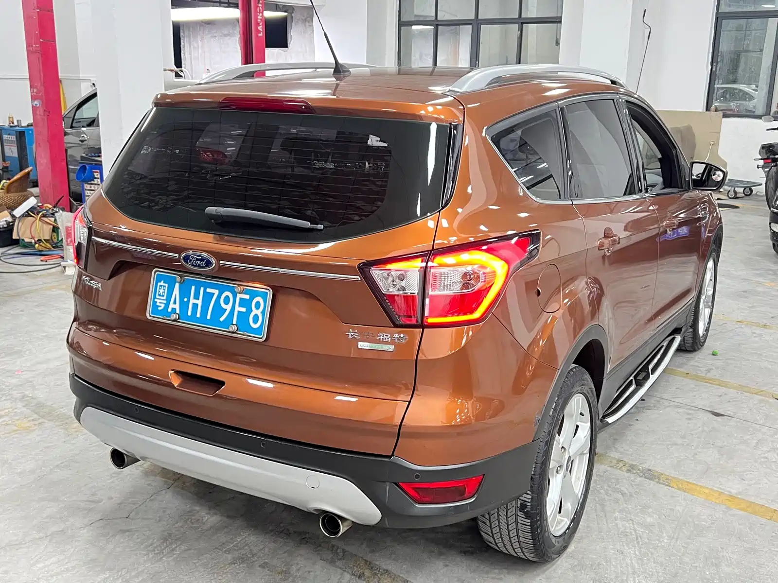 Фото 6 - Ford Kuga