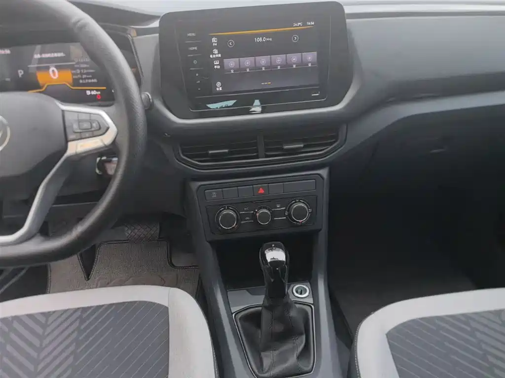 Volkswagen Tharu 2025 Model Rising Star 1.5L Advance Edition фото 9