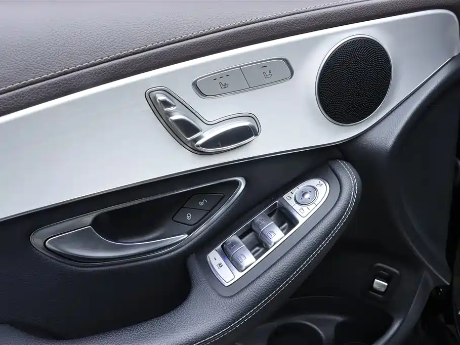 Mercedes-Benz GLC 2021 GLC 260 L 4MATIC Sporty фото 12