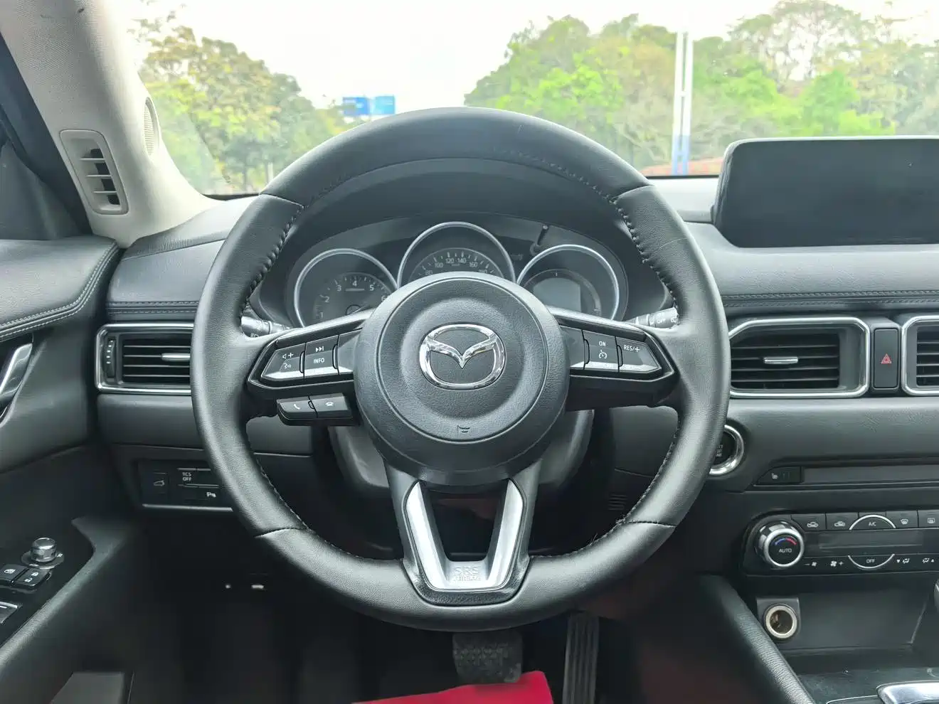 Фото 8 - Mazda CX-5
