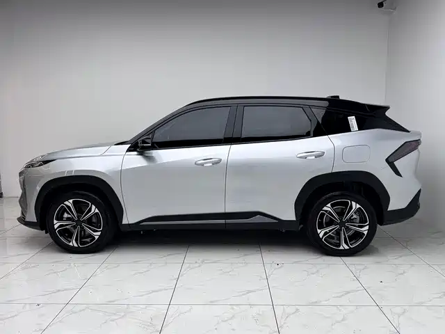 Geely Galaxy Galaxy L7 2025 EM-i 115km Explorer+ Edition фото 4