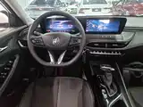 Photo 13 - Buick Verano